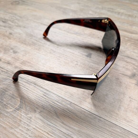 Vintage Gianni Versace Shield Sunglasses Blue Visor 1990s Y2K MOD 676 COL 900 BL